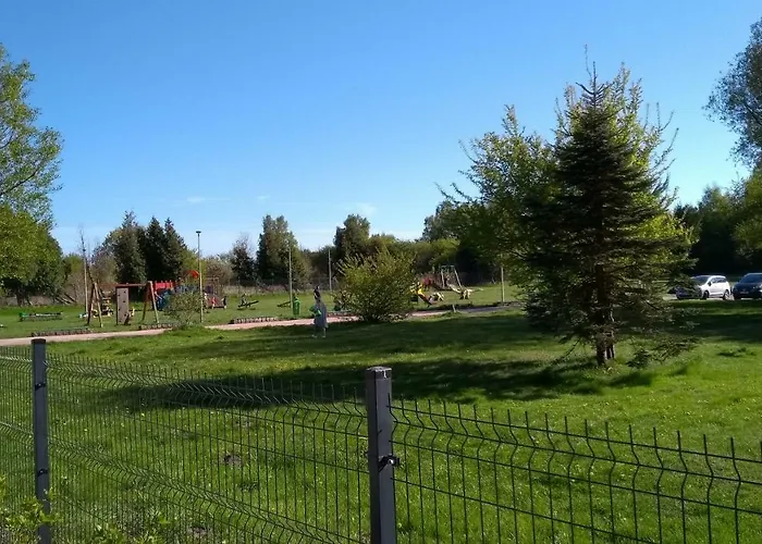 Grey & White Pogodne شقة