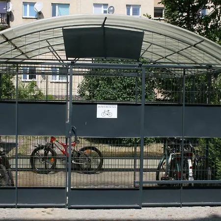 Grey & White Pogodne Apartman *